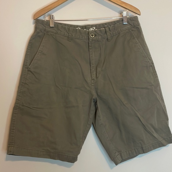 Eddie Bauer Legend Wash Khaki Shorts Sz 35 - Picture 1 of 7